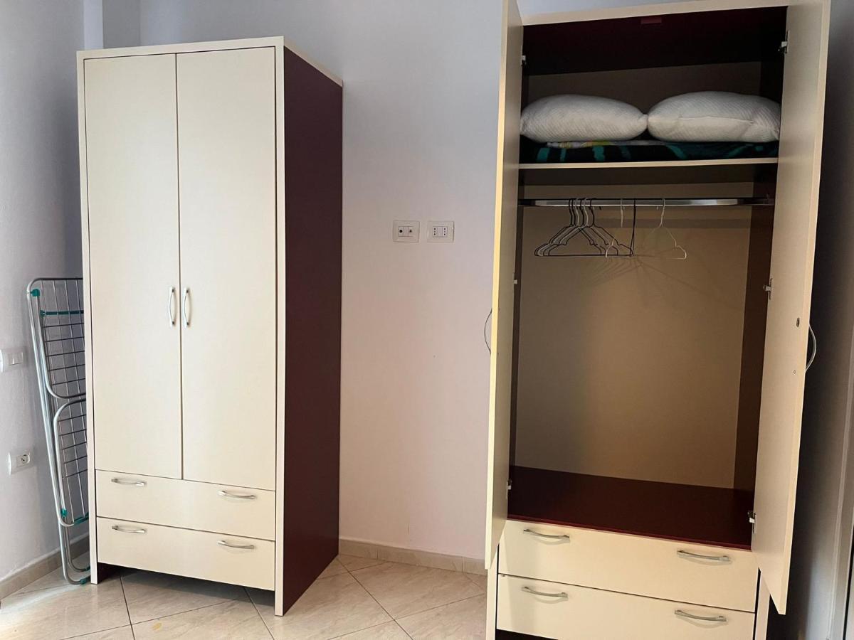 Lungomare Vlore Con Garage Privato 2 Apartment ภายนอก รูปภาพ